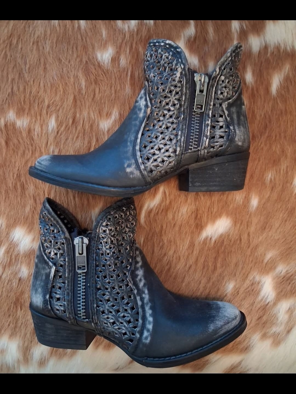 Circle G/Corral Black Booties sz 8.5